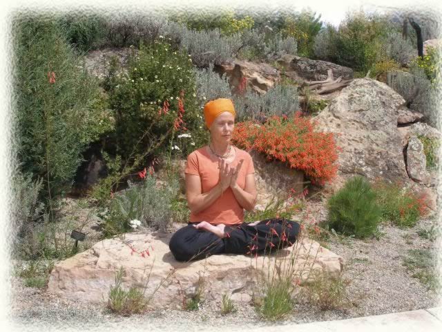 De Janda meditating